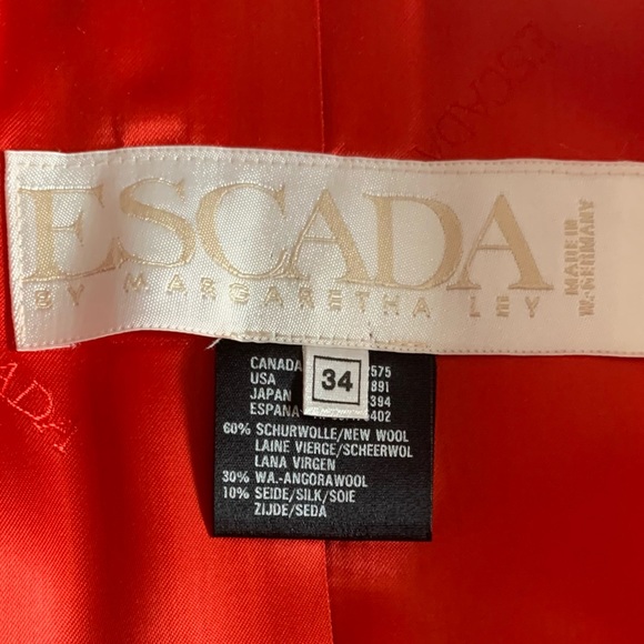 “HOST PICK” Vintage Escada Red Wool Jacket - Picture 3 of 4